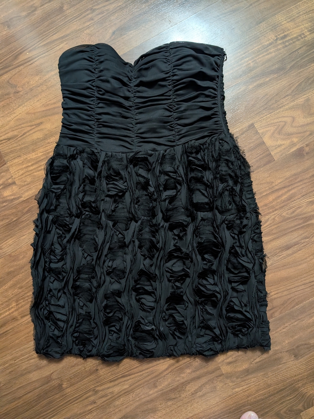 Suzy Shier Black Strapless Rosette Cocktail Dress